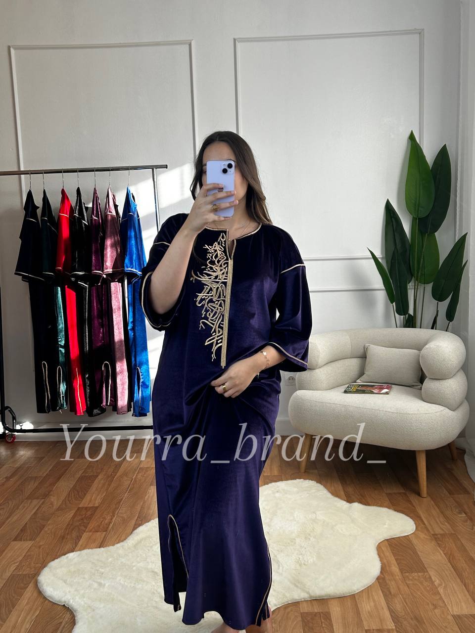 جبة قطيفة خط عربي