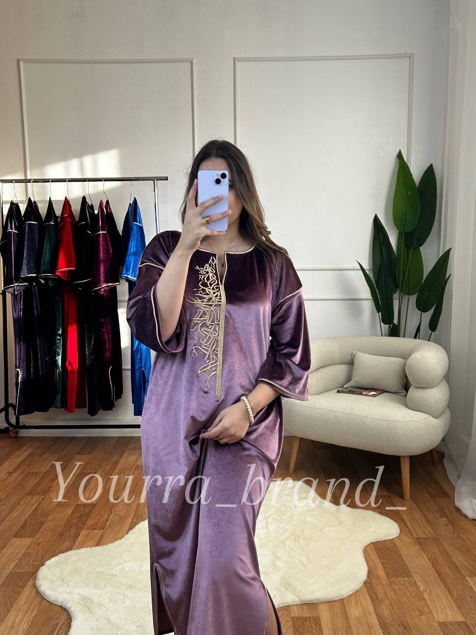 جبة قطيفة خط عربي