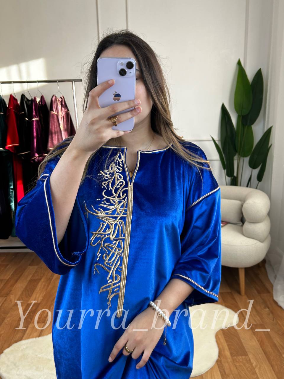 جبة قطيفة خط عربي