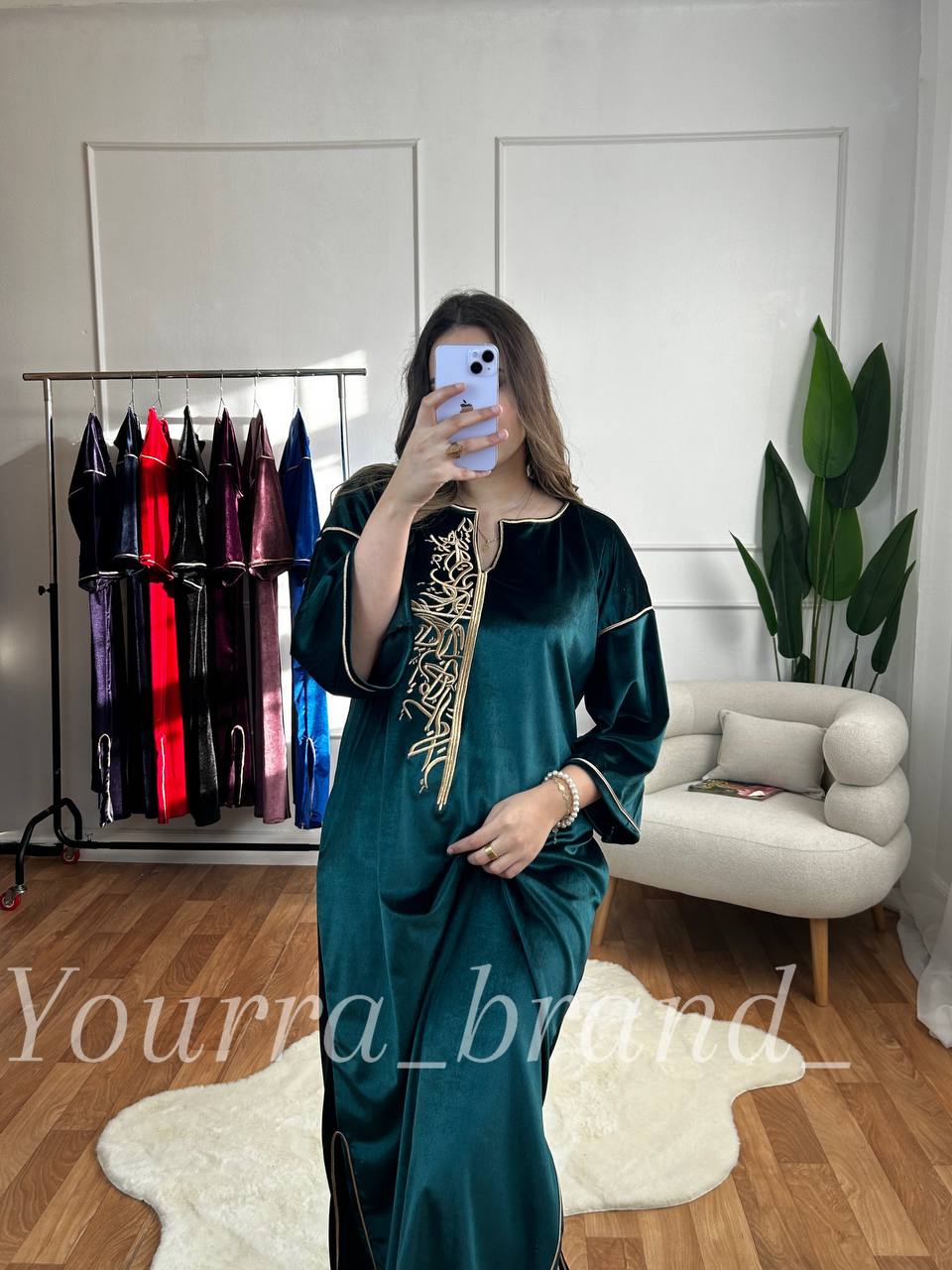 جبة قطيفة خط عربي