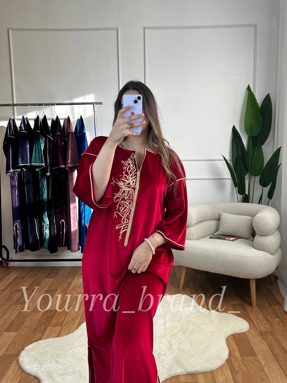 جبة قطيفة خط عربي